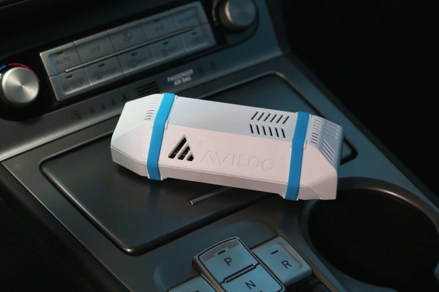 AVILOO 車載コンソールに設置