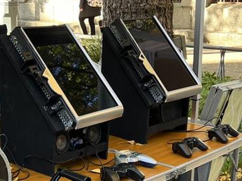 TESLAゲーム
